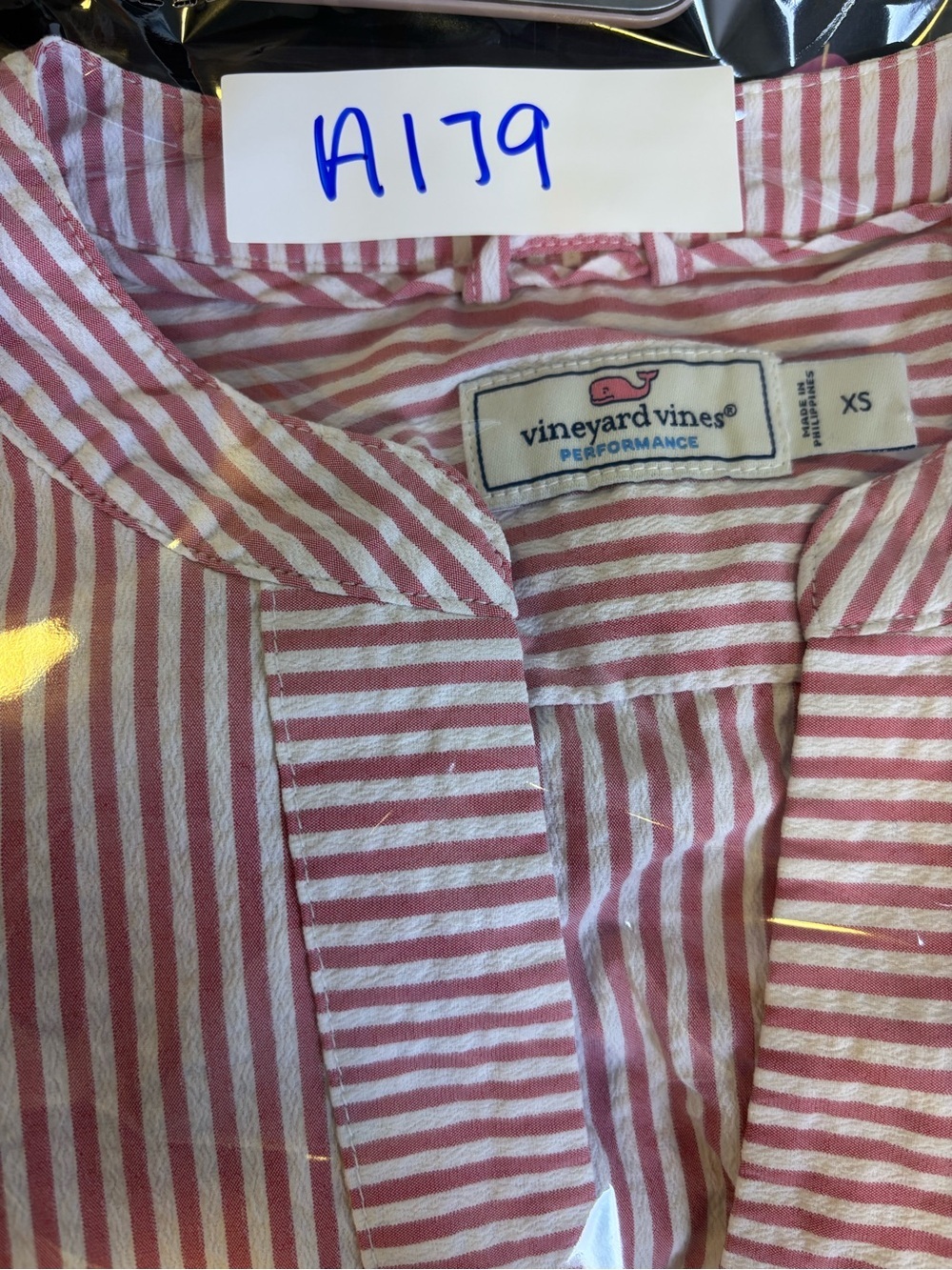 Stunning Vineyard Vines Pink and White Striped Top Pink Savannah Popover Size XS - Picture 9 of 11